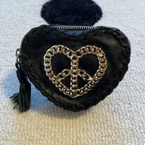 Black Heart Shape Zippered Pouch